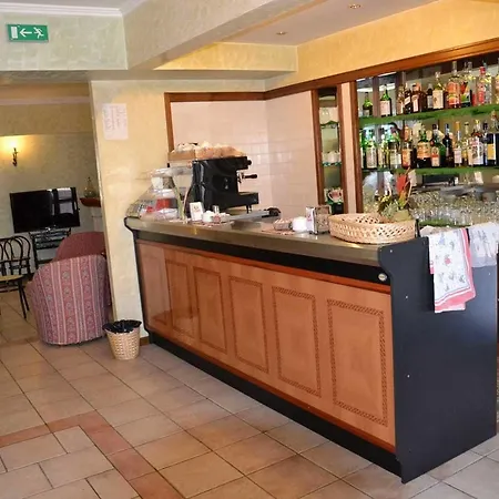 Hotel Albergo Due Monti 3*