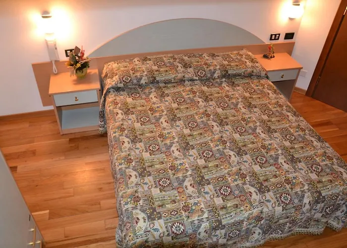 Отель Due Monti Ateleta